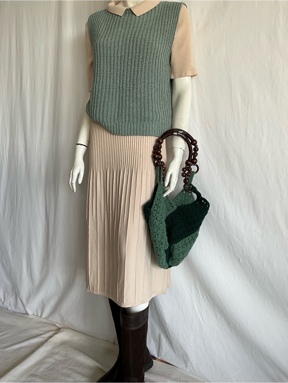 Green Crochet Hobo Bag Wooden Bead Handles Boho Cottagecore - Picture 2 of 7